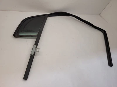 2013-22 BUICK ENCORE Driver Left Front LH Door Vent Glass 94518427 Foto 1 de 4