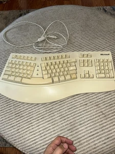 Vtg Microsoft Natural Ergonomic Wired PS/2 Keyboard White 59758 - Picture 1 of 8