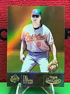 2001 Topps Gold Label - Cal Ripkin #17 - Class 2 /699 - Picture 1 of 2