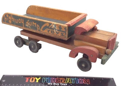 Camión de juguete de madera Cass Toy Co. Highway Dump Foto 1 de 4