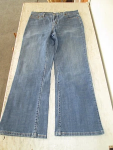 Women's Levi's Denim Jeans Perfectly Slimming 512 Bootcut, 12 Short, GUC - Picture 1 of 4