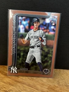 2025 Topps Serie 2 - Duke Ellis - Paralelo Dorado #599 RC - Yankees de Nueva York/2025 - Imagen 1 de 3