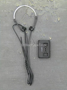 1/6 Scale Toy American Psycho - Tape Player w/Headphones - Picture 1 of 6