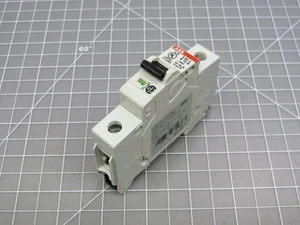 INTERRUPTOR DE CIRCUITO ABB S201U-K15 T162868 - Imagen 1 de 6