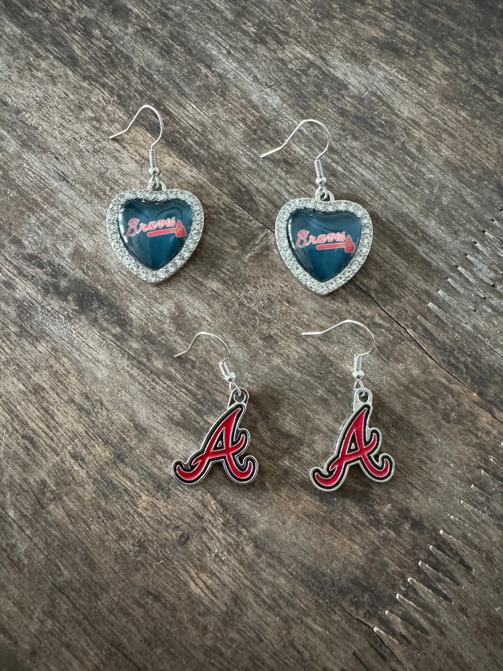 NEW TWO (2) PACK OF MLB ATLANTA BRAVES DANGLE DROP EARRINGS BASEBALL - Image 1 of 2