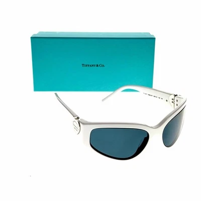 GAFAS DE SOL TIFFANY & CO. ENVOLVENTES BLANCAS PLATEADAS/GRIS OSCURO TF4217 8392/87 Foto 1 de 4