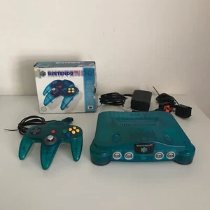 Nintendo 64 N64 Atomic Blue Konsole PAL getestet + 1 Controller - funktionstüchtig - Bild 1 von 21