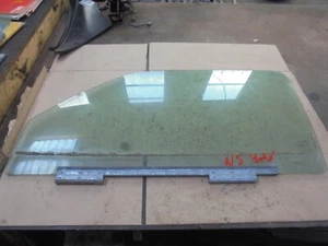 ROVER 100 / METRO 1996 3DOOR NEARSIDE PASSENGER SIDE DOOR WINDOW GLASS - Picture 1 of 9