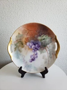 MC Porcelain Handpainted Bunch of Grapes Cut Out Handles Round Plate - Picture 1 of 15
