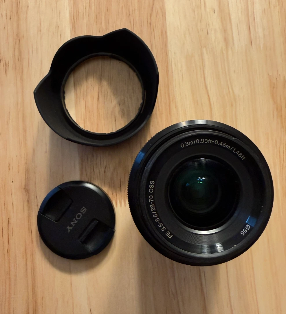 s*o様 再オークション‼️SONY FE 3.5-5.6/28-70 レンズ s*o様 再オークション‼️SONY FE 3.5-5.6/28-70 レンズ V11888