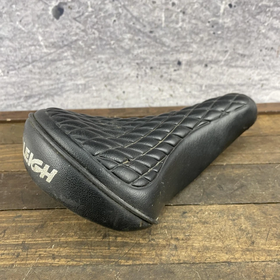 Винтажное сиденье Rampar старая школа BMX с подкладкой стеганое плиссированное Raleigh 70-е 80-е Vic - Изображение 1 из 4