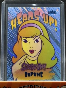 2025 Fleer Scooby Doo Heads Up! Daphne Blake #5 von 5 - Bild 1 von 2