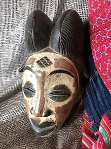 Old African Carved Wooden Mask …beautiful aged patina, great collection piece... - Picture 1 of 7