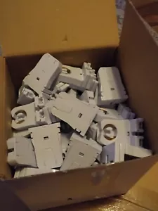 Pack Of 100 Non-Shunted T8 Turn Style "Tombstone " Socket Non-wired Perfect For - Picture 1 of 3