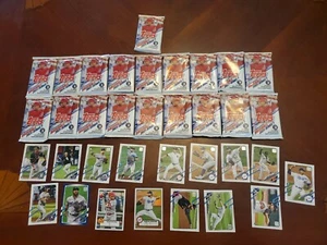 2021 Topps Baseball Series 1 19 Packs Of 16 Cards & 1 Opened Pack. - Picture 1 of 3