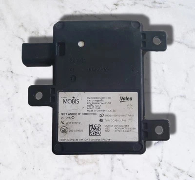 Hyundai Sonata Blind Spot Sensor Radar Module 2015-2019 C195850000 - Image 1 of 2