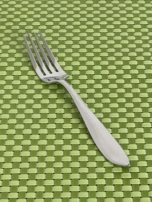 Tenedor de cena de acero inoxidable brillante MSE Martha Stewart MFS17 - 7 3/4" Foto 1 de 4