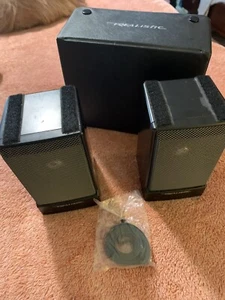Vintage Pair Realistic Mini Small Bookshelf Speakers 40-1259A W/ Case (A5) - Picture 1 of 6
