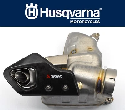 Silenciador de escape Akrapovic Slip On 24-25 Vitpilen Svartpilen 401 250 125 #F219 A Foto 1 de 4