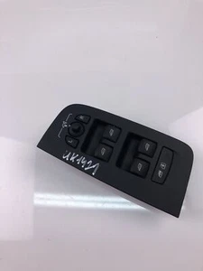 UK1421 VOLVO Window Switch 31433407 - Picture 1 of 4