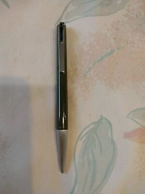 CANETA ESFEROGRÁFICA MONTBLANC 780 GENUÍNA RESINA VERDE OLIVA E METAL PRATA ALEMANHA  - Imagem 1 de 4