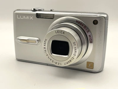  Excellent  Panasonic Lumix DMC-FX07  Silver compact camera tested & works - Image 1 of 4