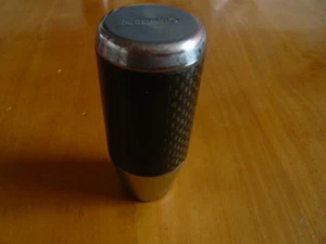 Nissan Nismo Mid Logo Shift Knob M10 JDM Carbon Pattern - Picture 1 of 10