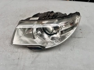 FARO XENÓN LADO PASAJERO IZQUIERDO SKODA SUPERB 2008-2013 - Imagen 1 de 8