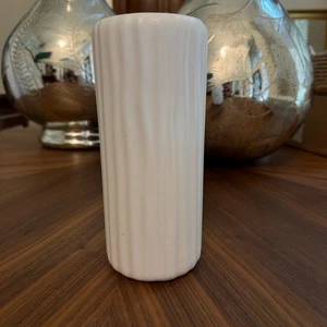Mainstays 7.5" White Textured Ceramic Vase - Picture 1 of 5