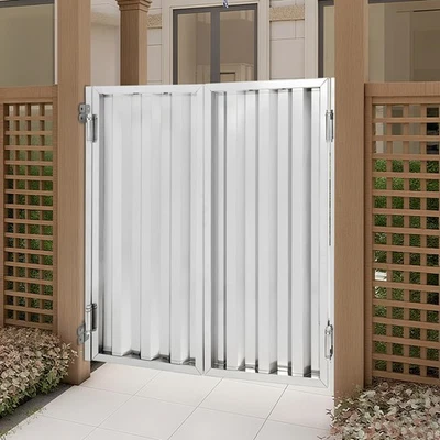 Puertas divisorias de acero inoxidable plateado de 35,5x35,5 pulgadas 180° de apertura y cierre. Foto 1 de 4