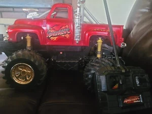 Radio Shack ROUGHNECK 2001 Rumbling RC Truck Radio Controlled Tested Works - Picture 1 of 13