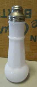 ANTIQUE/VINTAGE DEPRESSION ERA WHITE KITCHEN SALT /PEPPER SHAKER~6 1/2" TALL - Imagen 1 de 9