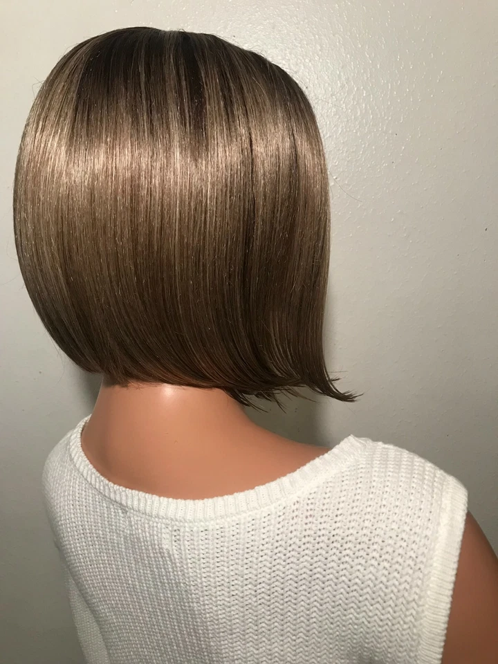 NWT Motown Pre-Plucked Part Invisible Lace Ash Blonde Ombre Lace Front Wig - Image 1 of 4