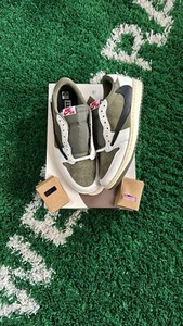 Size 8 - Travis Scott x Air Jordan 1 Retro OG SP Low Reverse Olive / Medium...