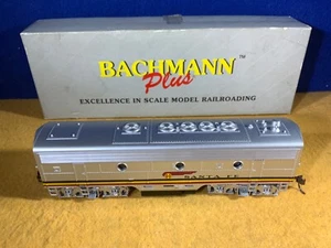 G20-5 BACHMANN PLUS - SANTA FE - EMD F7A (SF WAR BONNET) #306L - ITEM #11223 - Picture 1 of 13