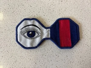 RARE VFL MELBOURNE DEMONS ‘ONE EYED DEMONS’ DUFFLE COAT PATCH SEW ON BADGE - Picture 1 of 3