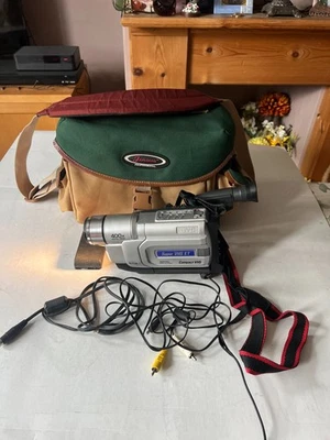 Powers On JVC Compact VHS Camcorder & Case & Leads Untested - Image 1 of 4