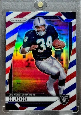 BO JACKSON RARO ROJO BLANCO Y AZUL REFRACTOR PRIZM HOLO INVERSIÓN CARD RAIDERS Foto 1 de 4