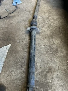 Toyota Rav 4 Prop Shaft Rear Propshaft 2.0 4WD Petrol 2005 MK2 5door - Picture 1 of 4