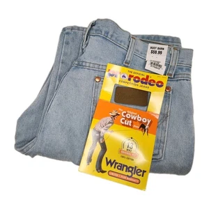 Neu mit Etikett Wrangler Cowboy-Schnitt Jeans Herren 34 x 32 helle Waschung Denim Original Passform Pro Rodeo - Bild 1 von 7