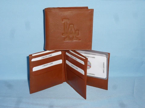 LOS ANGELES DODGERS   Leather BiFold Wallet    NEW    brown 4 + Cover
