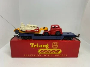 Triang OO Gauge R237 Depressed Center Car with Low Loader/Bulldozer Load Boxed - Picture 1 of 12