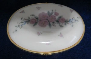 LENOX PEQUEÑO OVALADO PINTADO A MANO FLORAL BARATIJA JOYERO USADO EN EXCELENTE ESTADO - Imagen 1 de 5