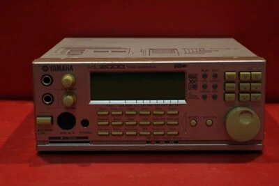 USED YAMAHA MU 2000 EX  Sound Module Tone Generator from Japan U2085 231116 - Image 1 of 4