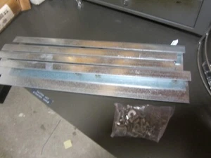 Metro HDWE-TTJOIN TOP TRACK JOINING KIT (INCLUDES 4 JOINING CHANNELS - Picture 1 of 4