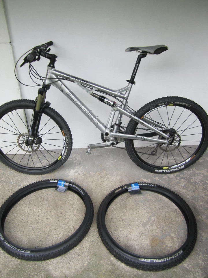 Bergamont Evolve 6.8 – Fully MTB Mountainbike + 2 neue Reifen Schwalbe TOP  - Bild 1 von 4