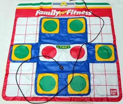 Tapis Family Fun Fitness + Athletic World avec notice Nintendo NES - Photo 1/2