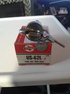 ford ignition lock cylinder with keys - Picture 1 of 4