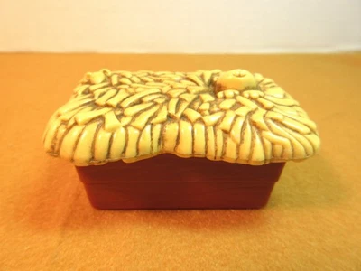 Fisher Price Little People Nativity Replacement MANGER Trough Hay Box top bottom - Image 1 of 3