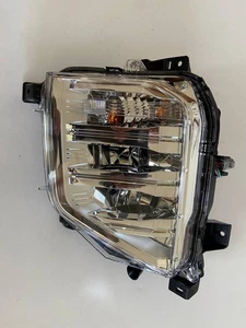 Luz antiniebla intermitente izquierda MITSUBISHI PAJERO SPORT 2022-24 26135W010P - Imagen 1 de 6